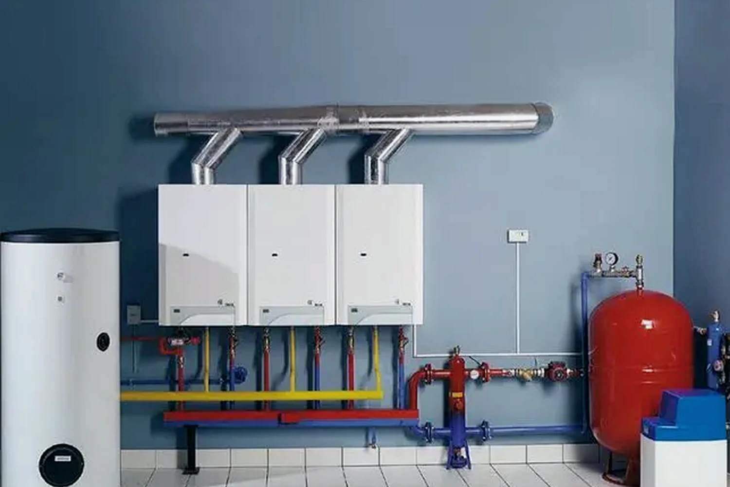 Azot tüpü, vakum pompası, manometre ve gaz kaçak testi ekipmanları